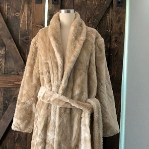🌟SALE Vintage Sears At Home Wear faux fur robe